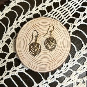 Upcycled‎ Gold Tone Leaf Dangle Earrings Rhinestone Accent Cute Everyday Jewelry